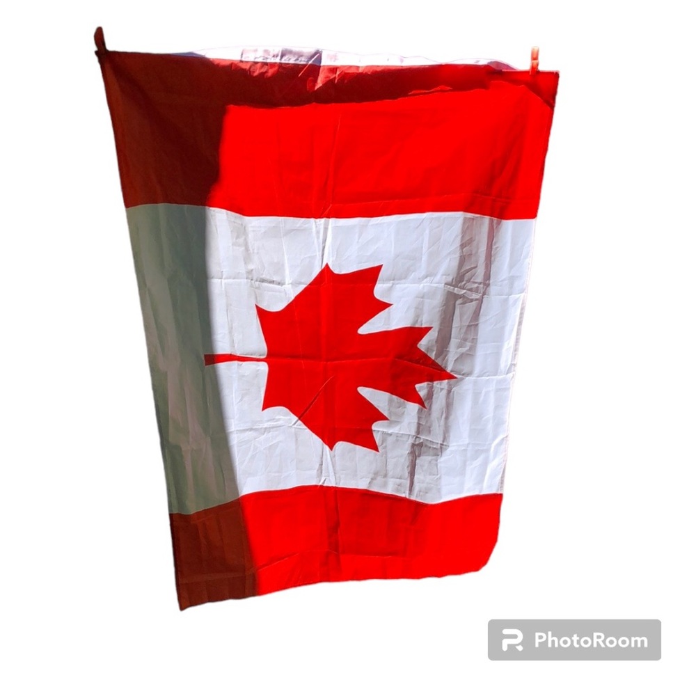 Molson Canadian Swag - Canadian Flag